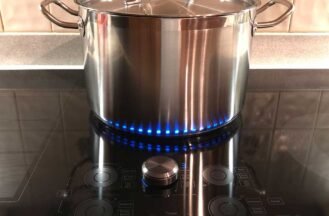 Induction Cooktops Electricity Consumption (Explained)