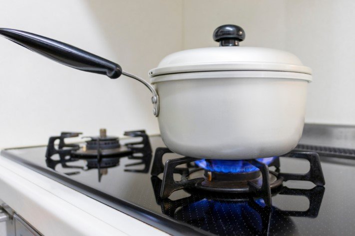 Can you use induction cookware on a gas stove 1