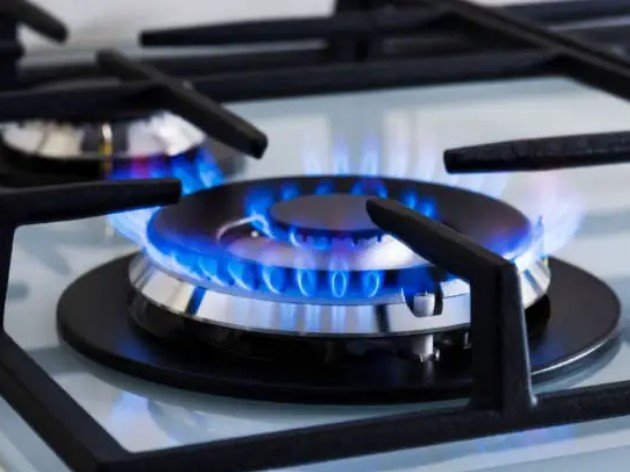 How many BTUs is a gas stove