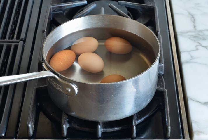 How Long to Boil Eggs on Gas Stove - Simple Recipe